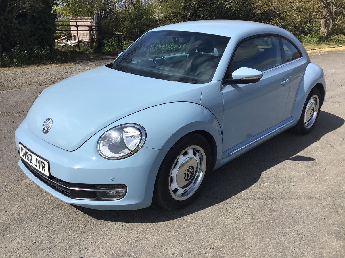 Volkswagen  - Beetle 