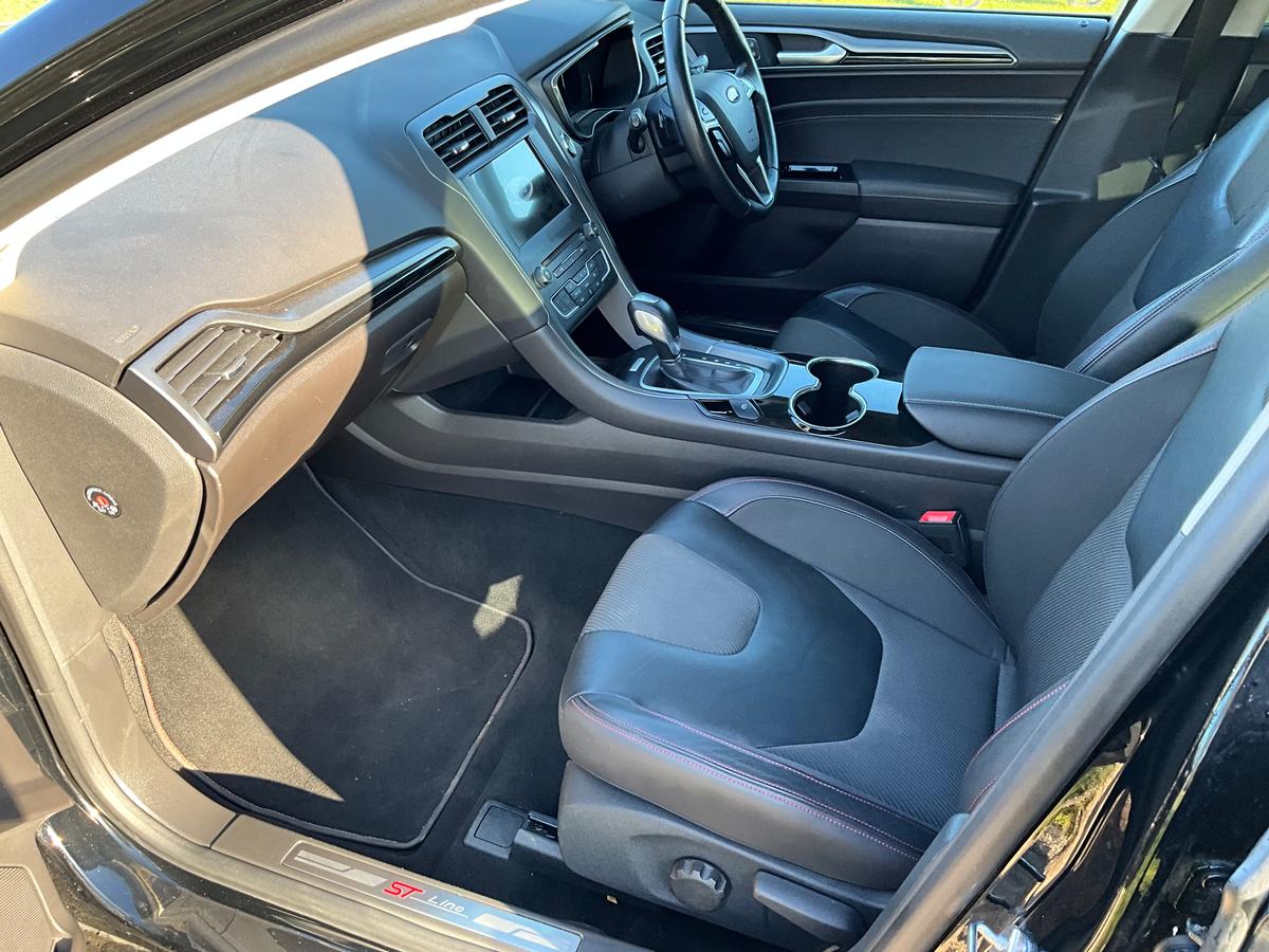 Ford  - Mondeo 