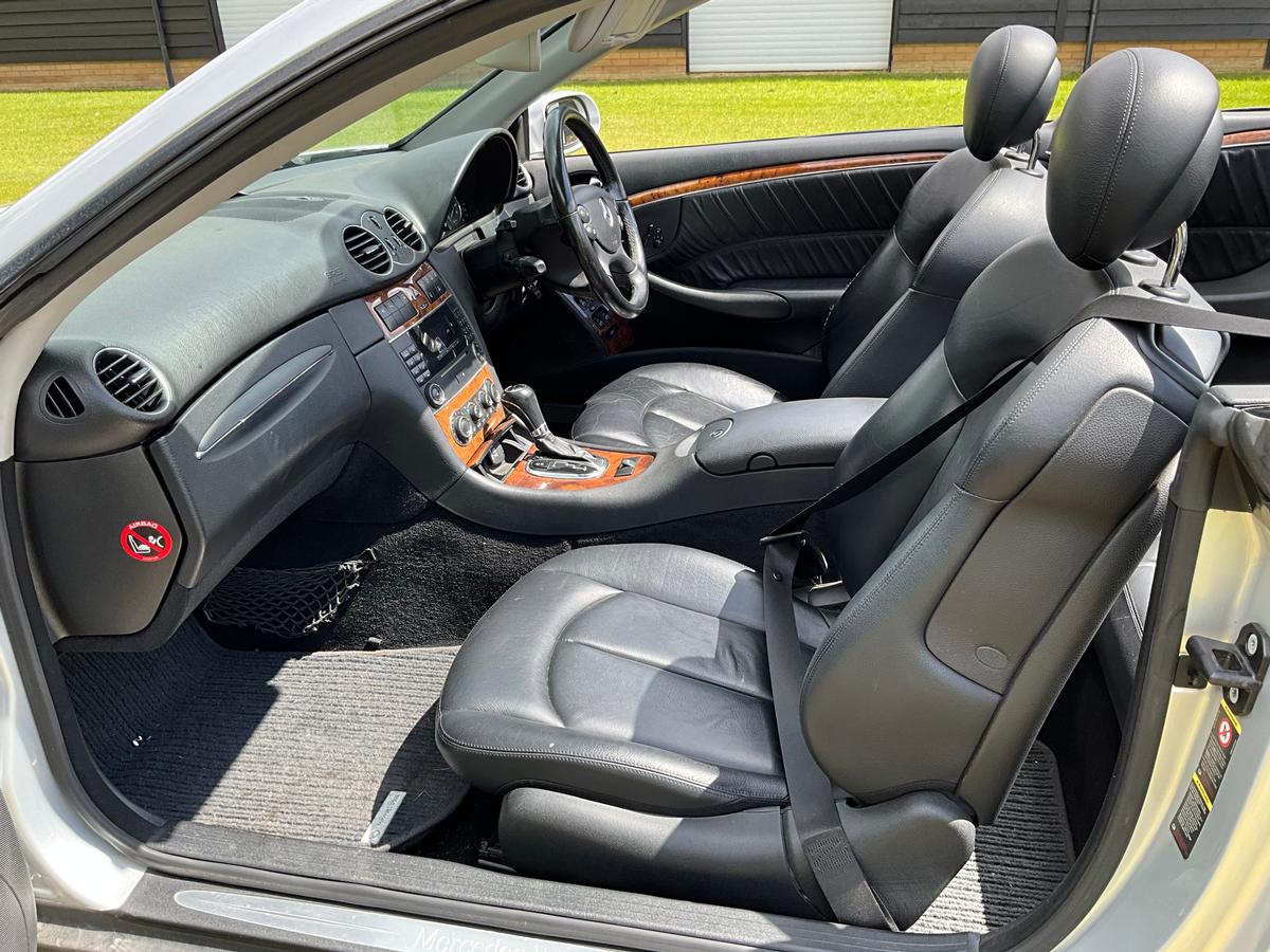 Mercedes - Clk320