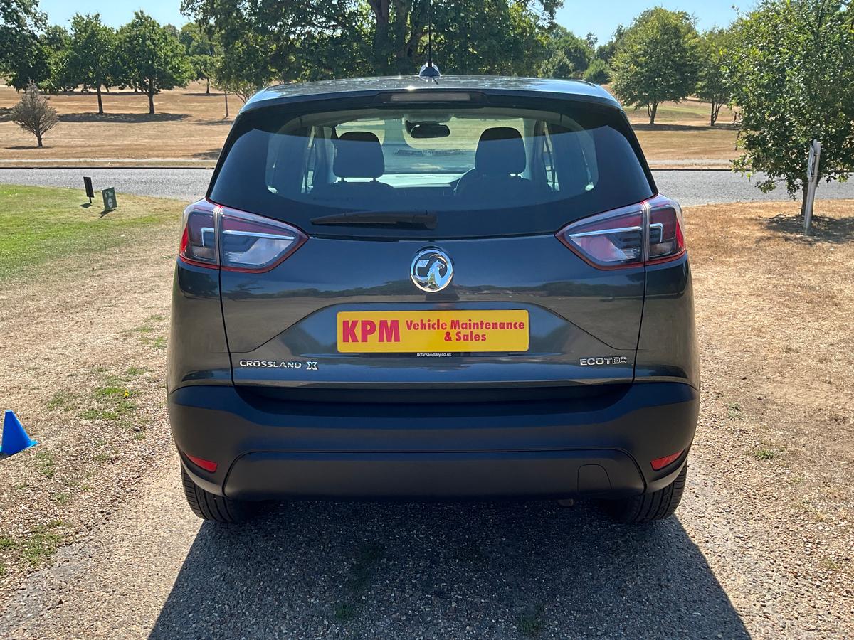 Vauxhall - Crossland x