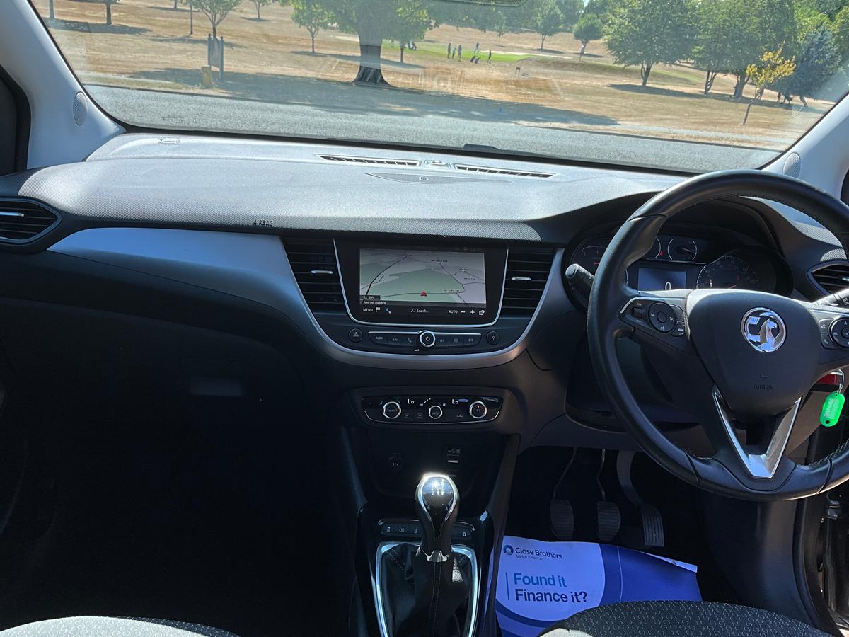 Vauxhall - Crossland x