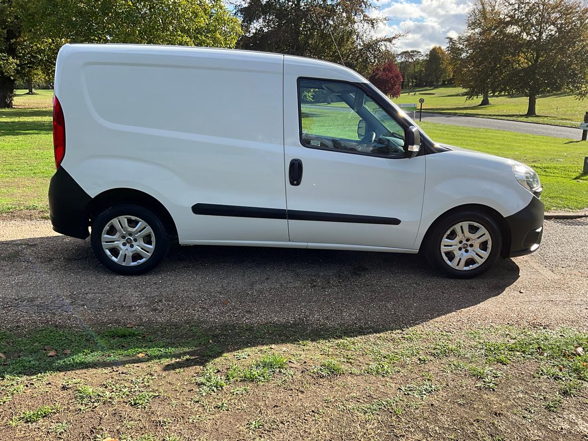 Fiat - Doblo. Van