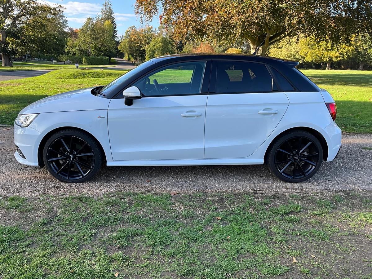 Audi - A1