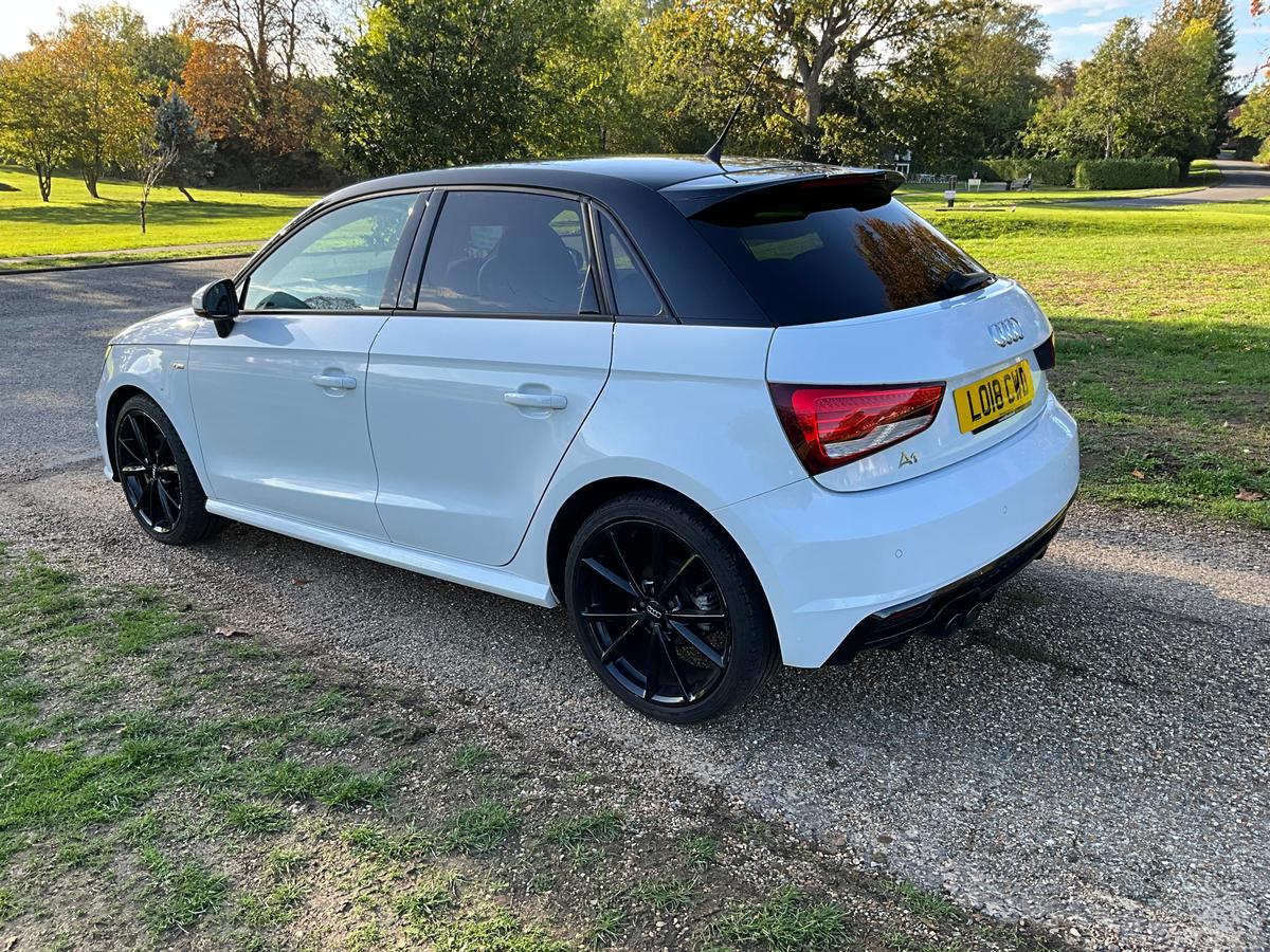 Audi - A1