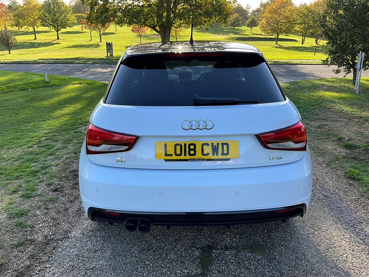 Audi - A1